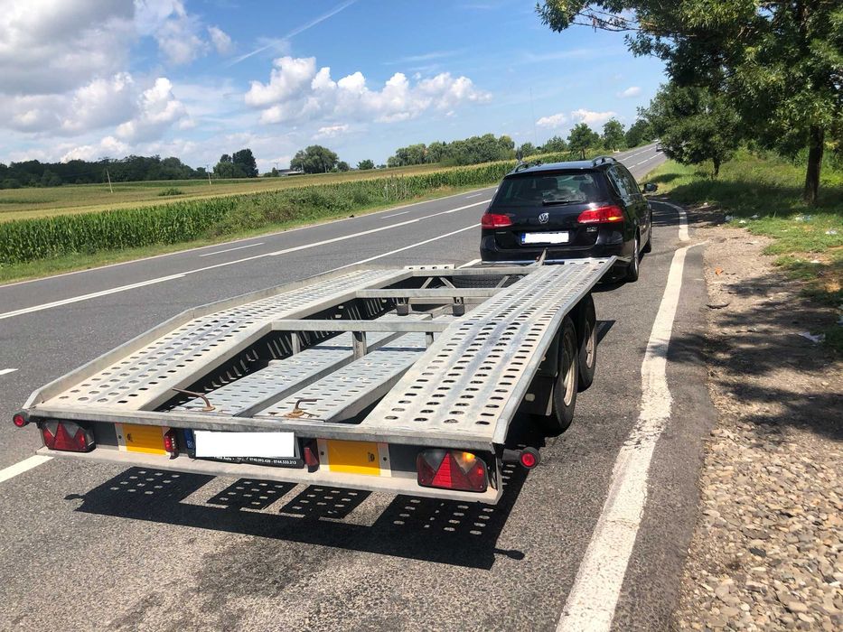 Inchirieri auto/7 locuri/ inchirieri platforma auto / remorca moto/