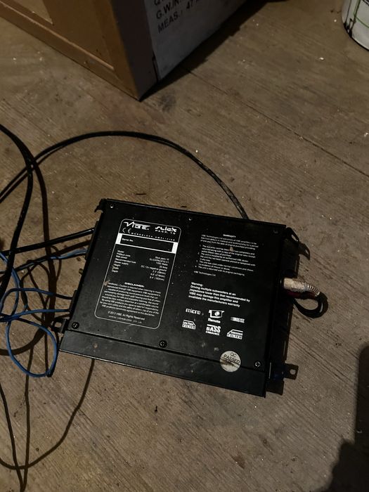 Subwoofer de vanzare