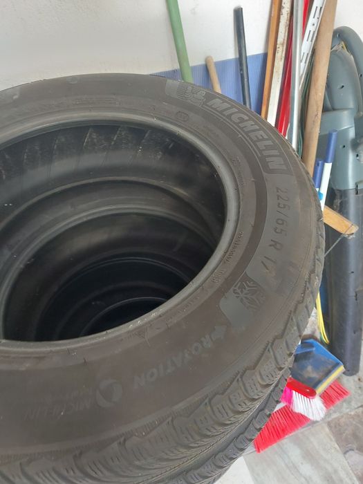 Продавам гуми 5 бр. Michael Pilot 5 alpin   R 17 225 65  граифер около 5 мм.
