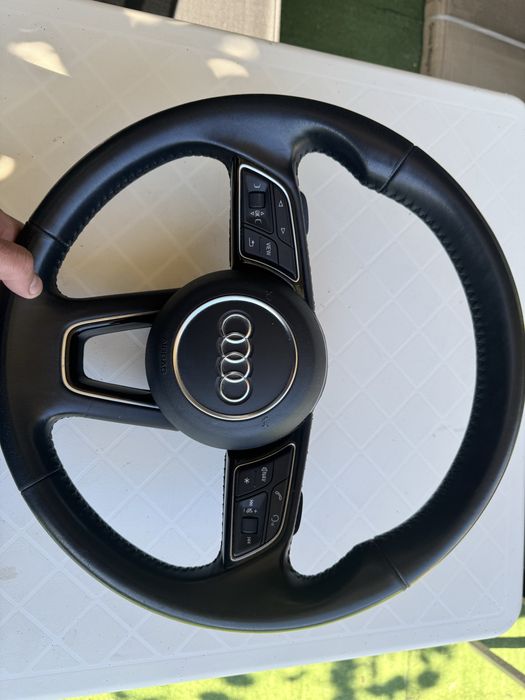 Волан за Ауди A4 b9 2018 с пера