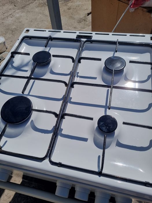 Газовая плита продам