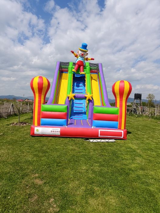 Inchiriez topogan gonflabil