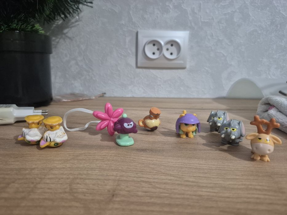 Киндер игрушки разные