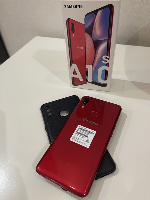 Продам телефон Самсунг А10s за 20тыс!