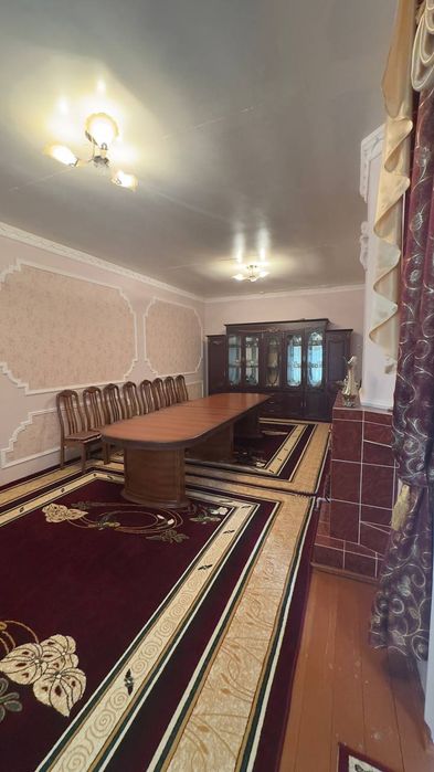 Samarqnd vil. Payariq tum. Chelak sh. Uy sotiladi katta hovli