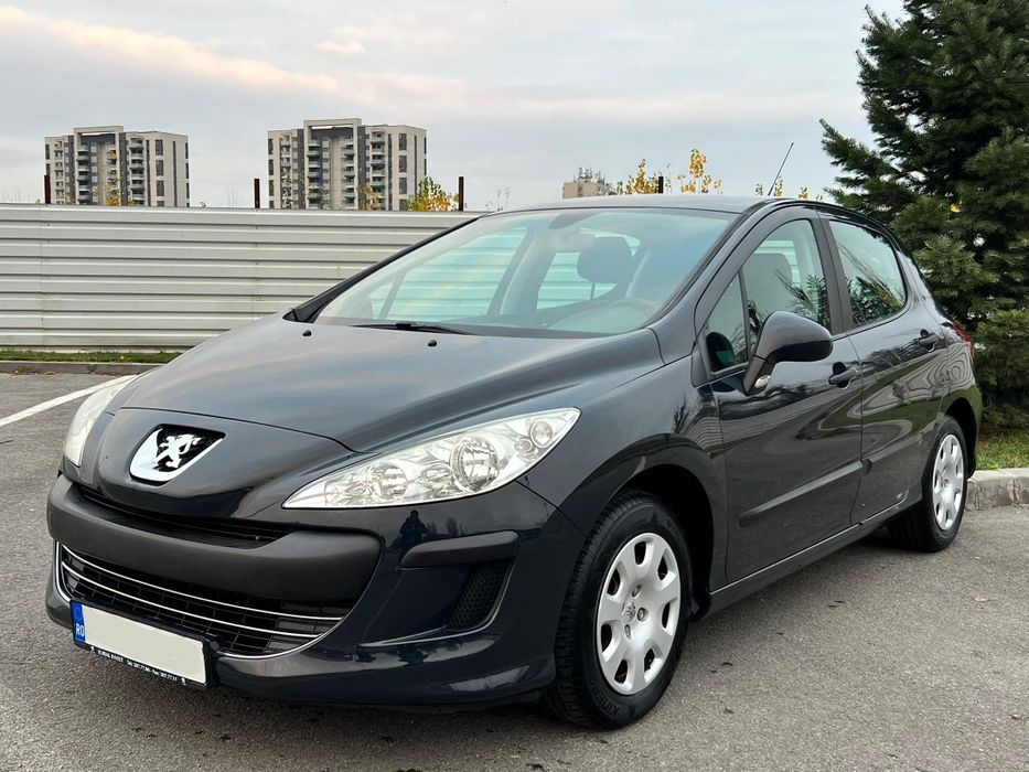Peugeot 308 km  130 mi km 1.4 benzina cumpărat Peugeot nou 207