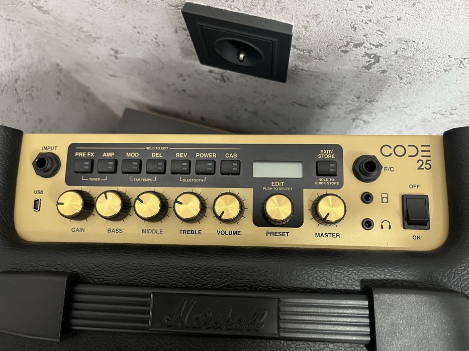 Гитарный комбоусилитель Marshell CODE25