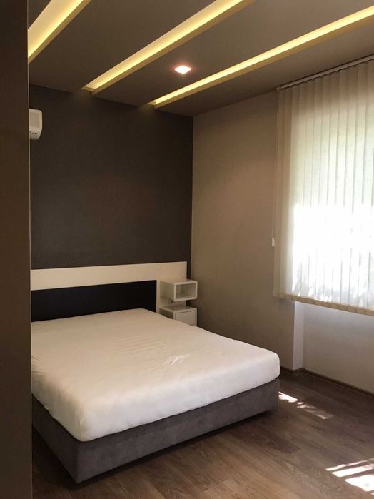 Продава се Двустаен апартамент в Пловдив, Център - 81 кв.м за 2161 €/кв.м - Снимка #9