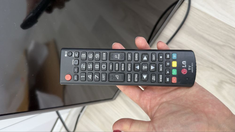 Телевизор LG 32LB552U -ZA