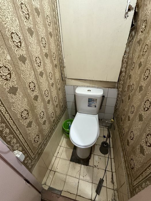 Максим Горький метро, 300. Мебель и техника.