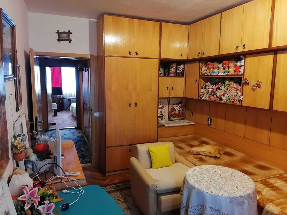 Продава се апартамент 120 кв. м. - 200 000 евро