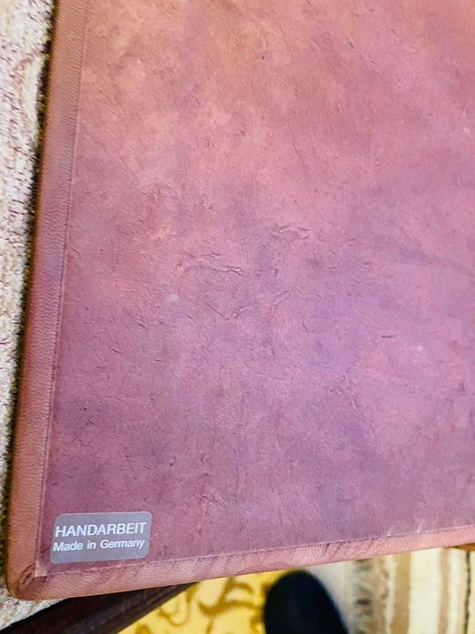 Атлас на света на аглийски език плюс световна енциклопедия