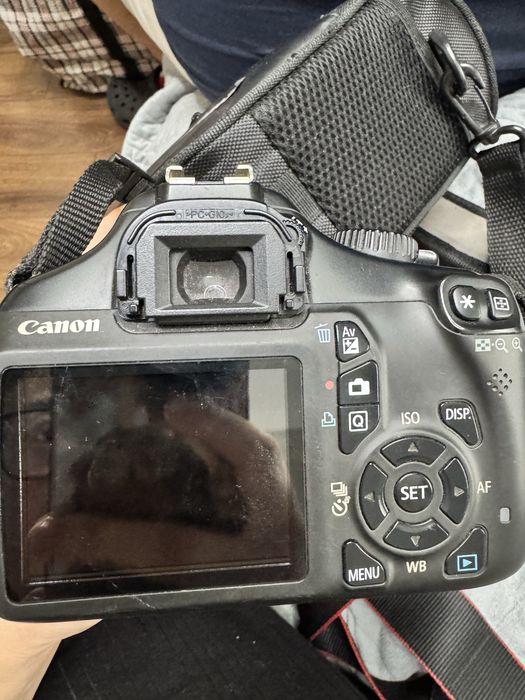 Фотоаппарат Canon EOS 1100D