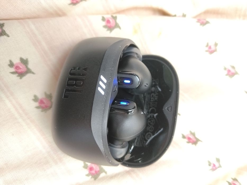 JBL tune beam 2, перфектно работещи. Само за София.