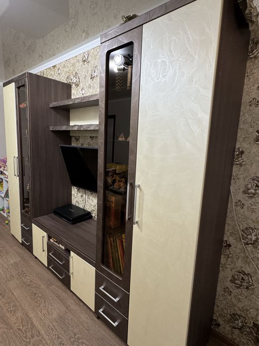 Продам стенку в зал!