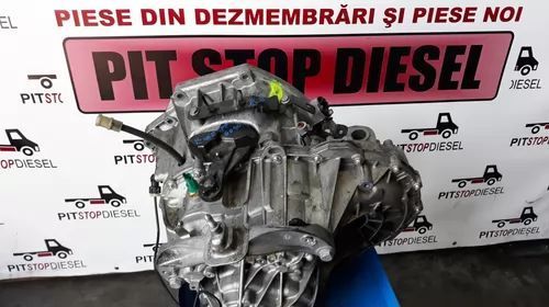 cutie de viteze manuala 6 trepte opel vivaro 1.6 dci cutie opel vivaro 1.6 tdci cod cutie pf6050 304017 304017407l