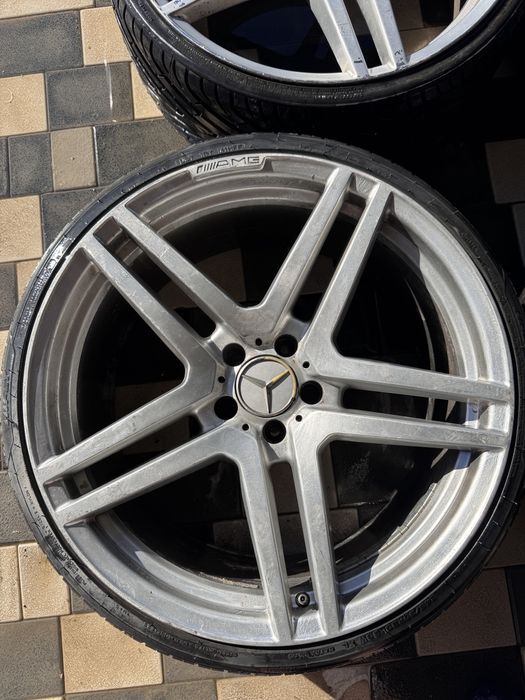 AMG  20 диски разноширокие