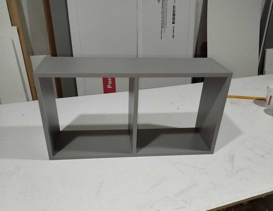 Полка книжная, подставка.