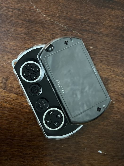 Продам Sony psp go n1000
