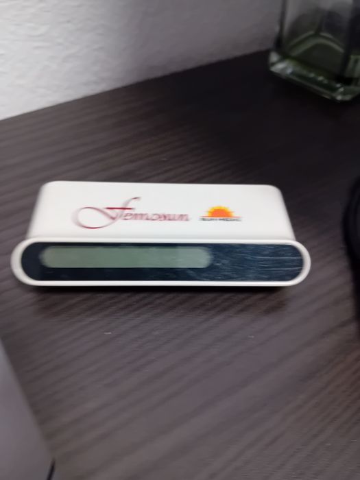 Switch usb cu ceas. Pret 30 lei fix