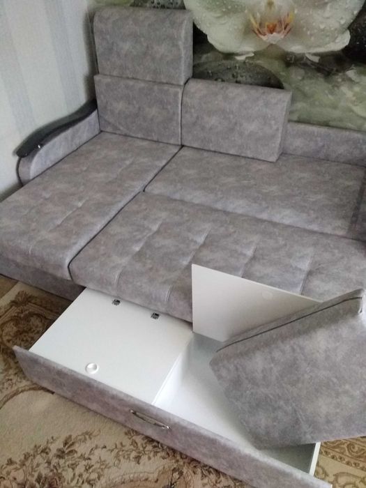 диван российский