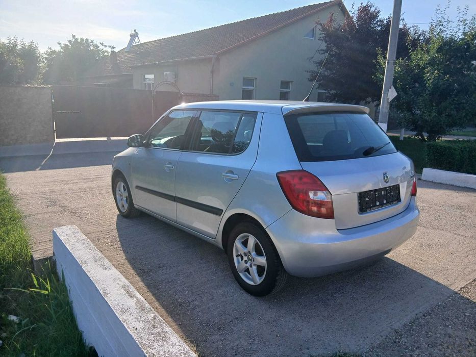 SKODA Fabia 2008 — imagine 4