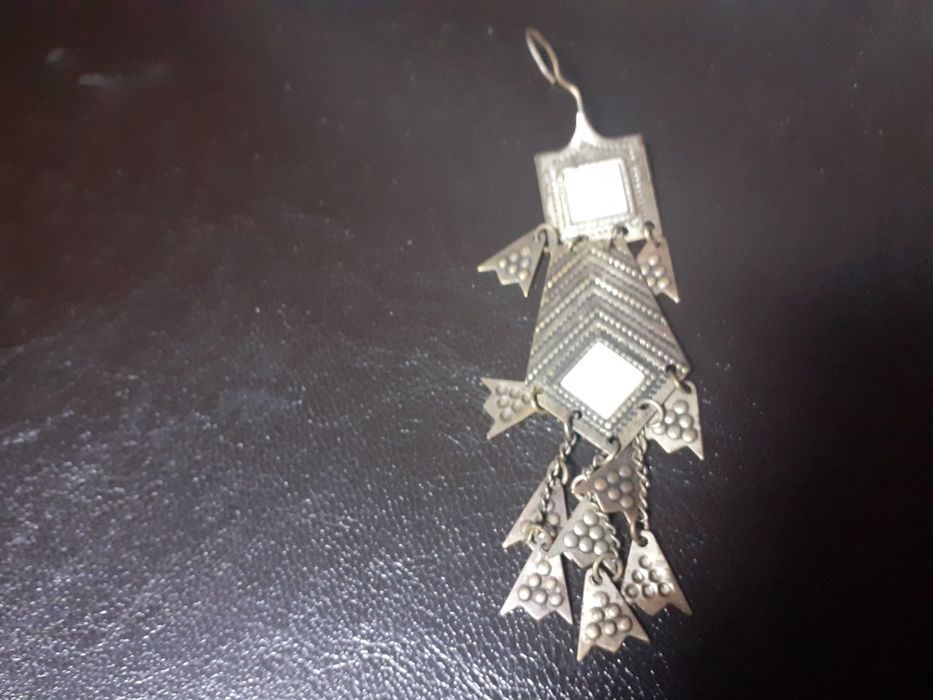 Висящи  обици  в  бохо стил