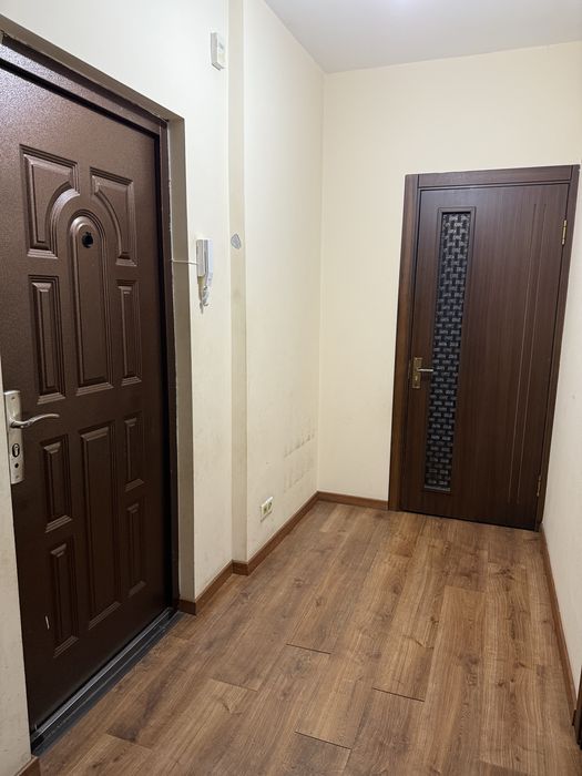 Сотилади 2 хона Сергели