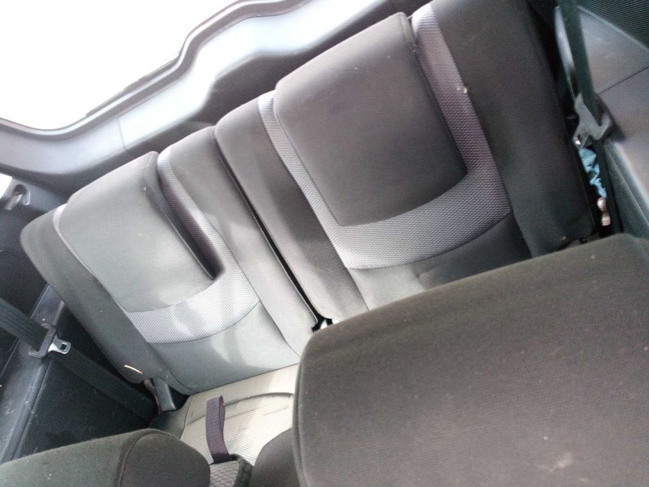 Vând sau schimb Mazda 5 din anul 2006