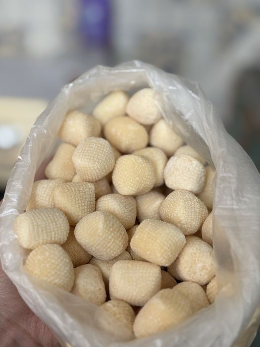 Сатылымда Таза Майлы Құрт бар. Ашщы емес Дәмі керемет.