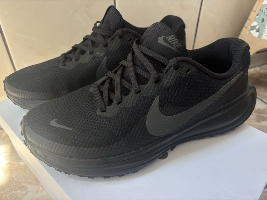 Nike маратонки 42 номер