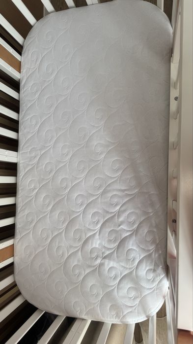 Продам кроватку новая