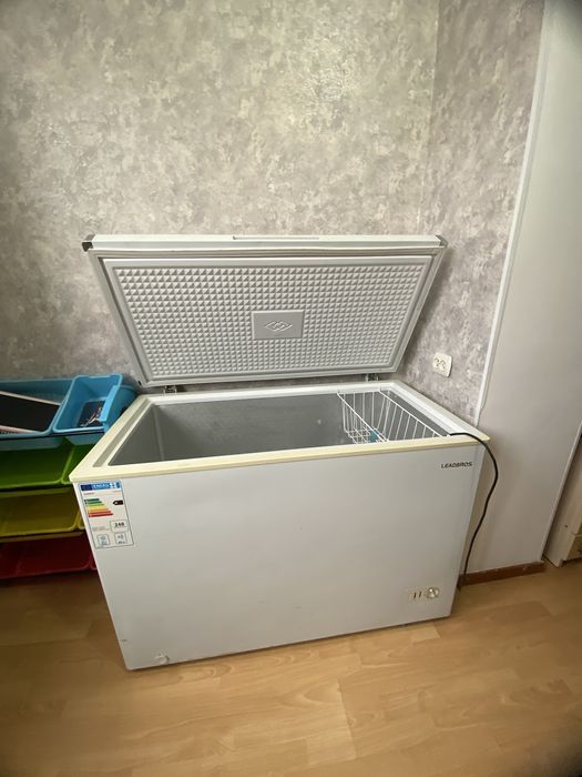 Продам морозильник LEADBROS б/у