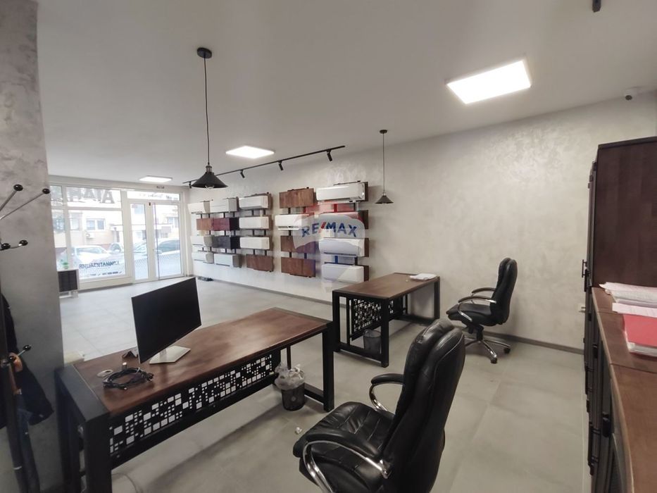 Дава се под наем Магазин в Варна, Младост 2 - 130 кв.м за 1495.83 € - Снимка #1