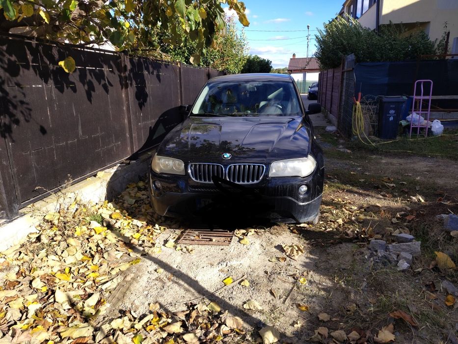 Vând BMW X3 in stare buna