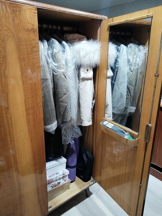 Отдам бесплатно шкаф