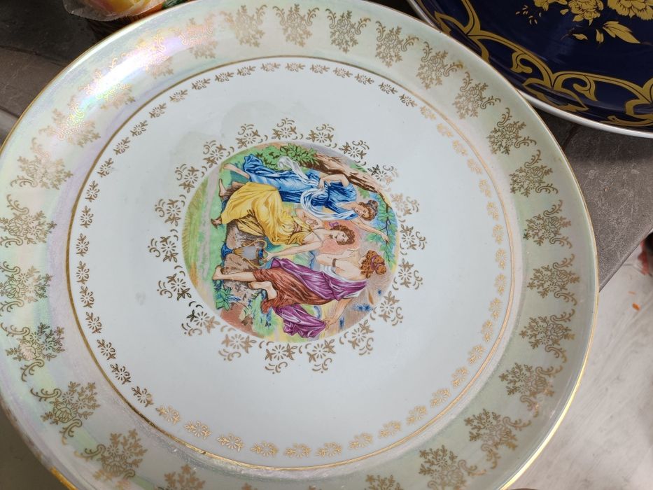 Продам недорого посуду