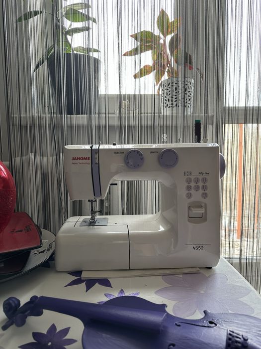 Швейная машинка Janome