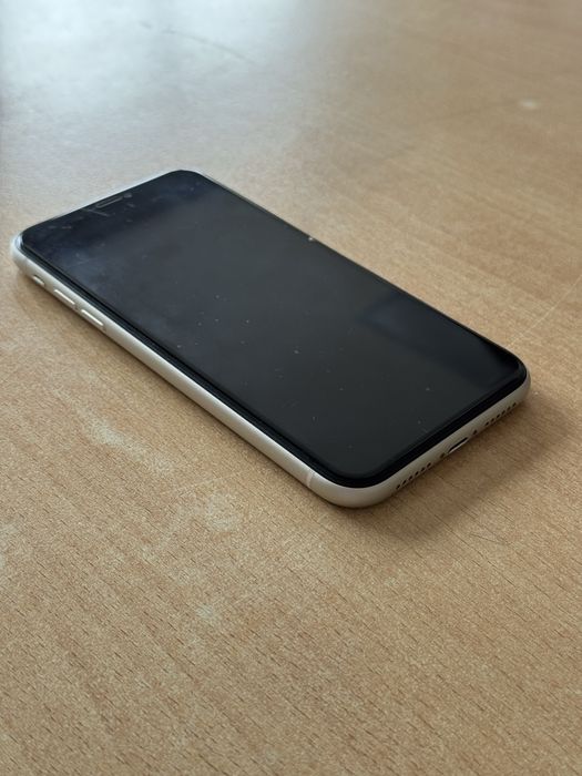 Продается Айфон 11 отличное  состояние