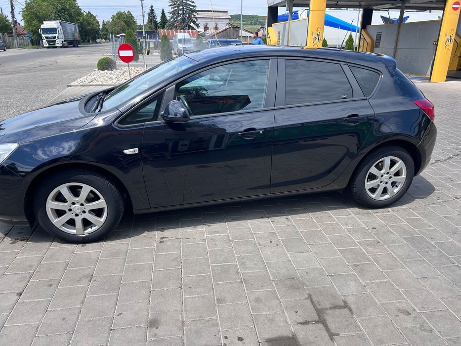 OPEL Astra 2012 — imagine 3