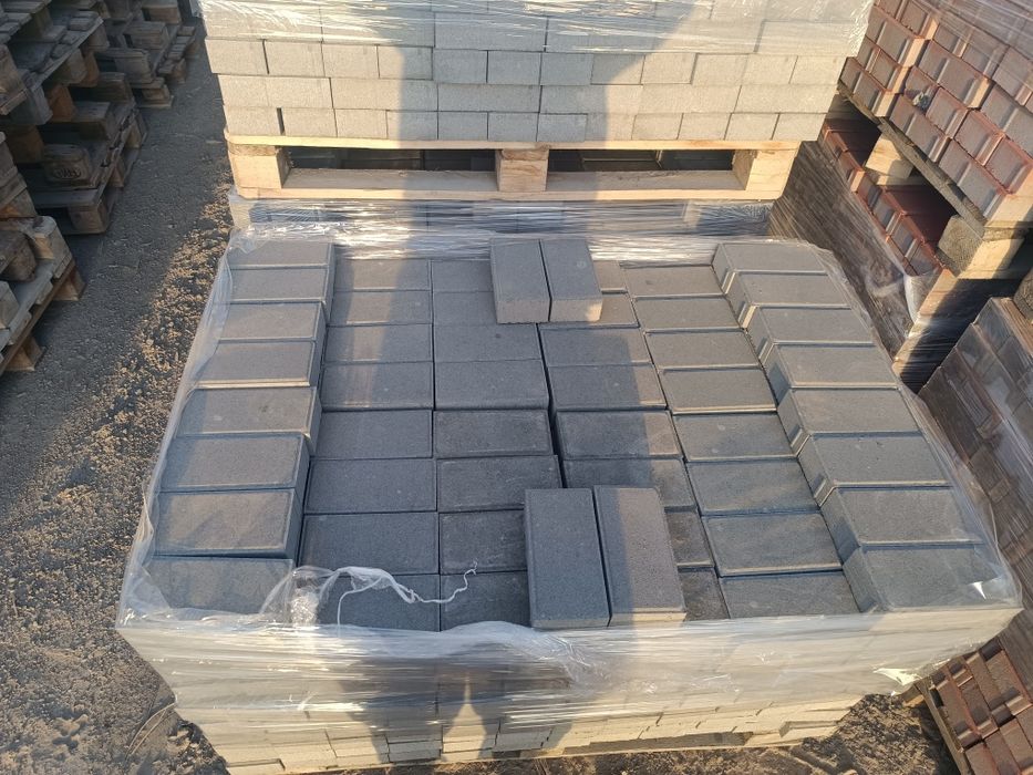 Брусчатка Алматы