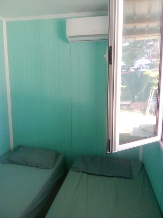 Продава бунгало за 4-ма до морето в Кариани.