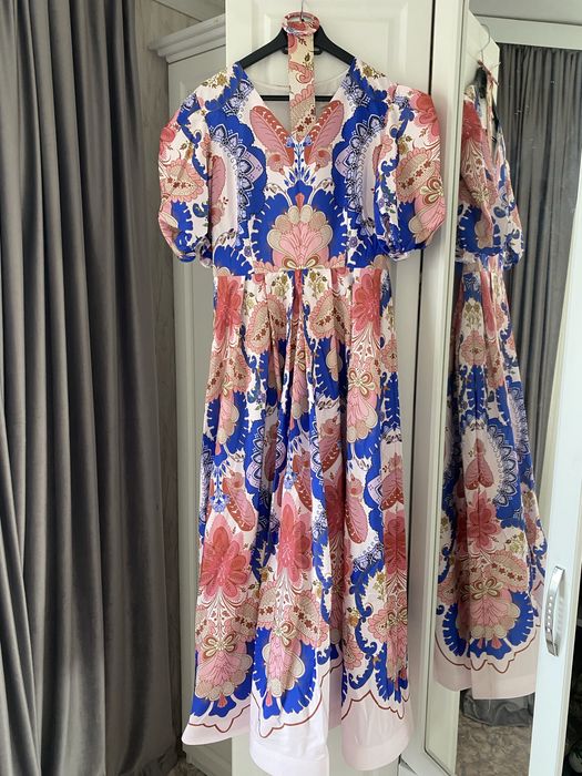 Платье 3000 тг все