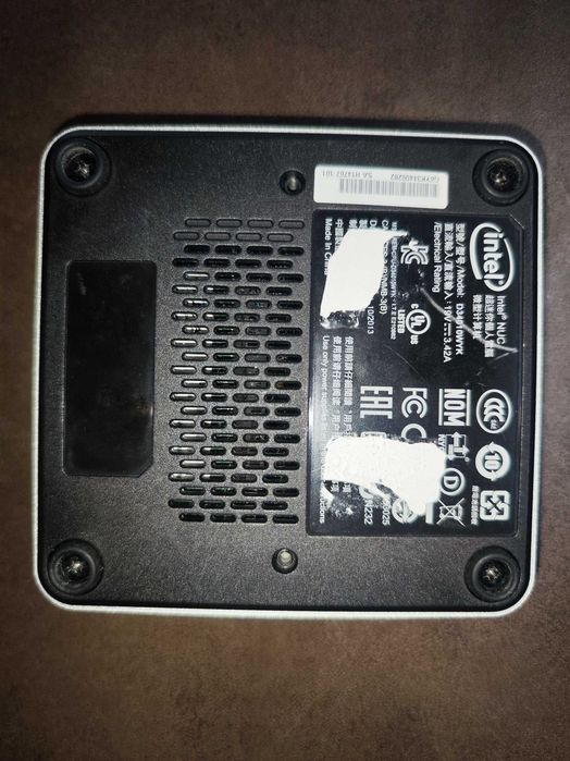Intel NUC 16GB RAM/256GB SSD (Proxmox, Home Assistant, Raspberry)