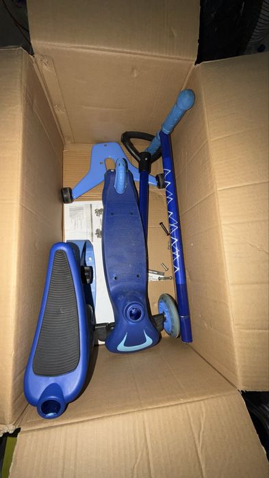 Детска тротинетка със седалка и дръжка за бутане