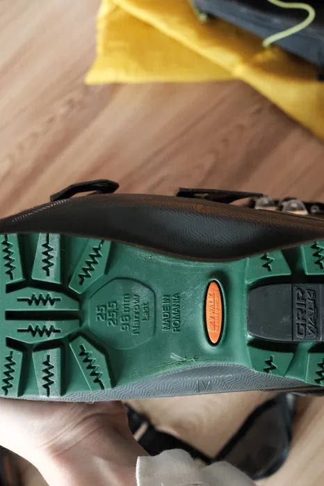 туринг ски обувки Atomic Hawx 130, размер 25/25.5, last 96 mm