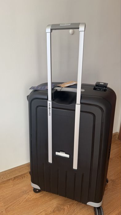 Samsonite чисто нов голям куфар S’cure 75см