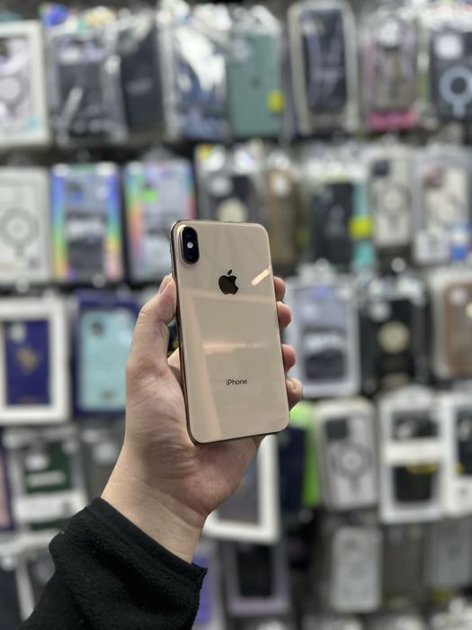 Продам Айфон.