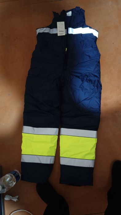 Спец. одежда. Куртка, полукомбинезон.