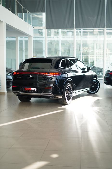 Mercedes Benz EQS580 SUV